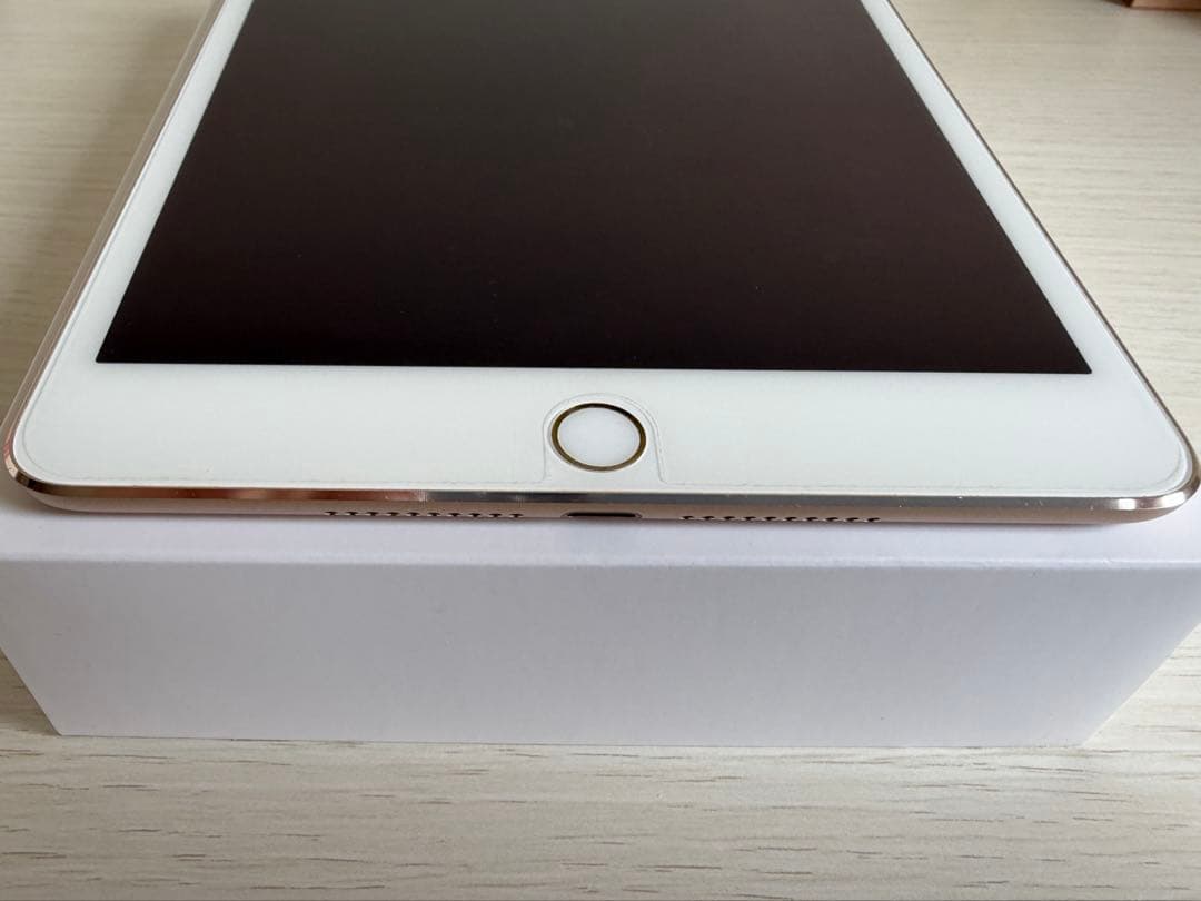iPad mini 第4世代 128GB ゴールド Wi-Fi Cellular