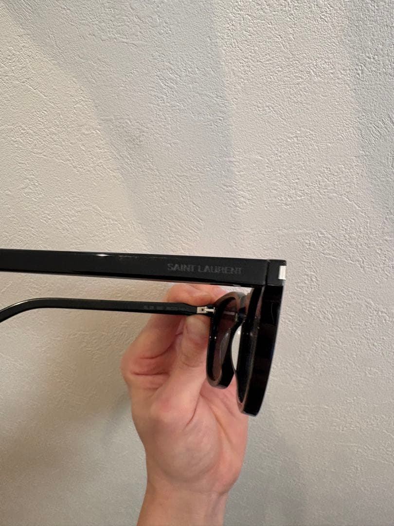 SAINT LAURENT サンローラン　サングラス　ブラックSL 28-002