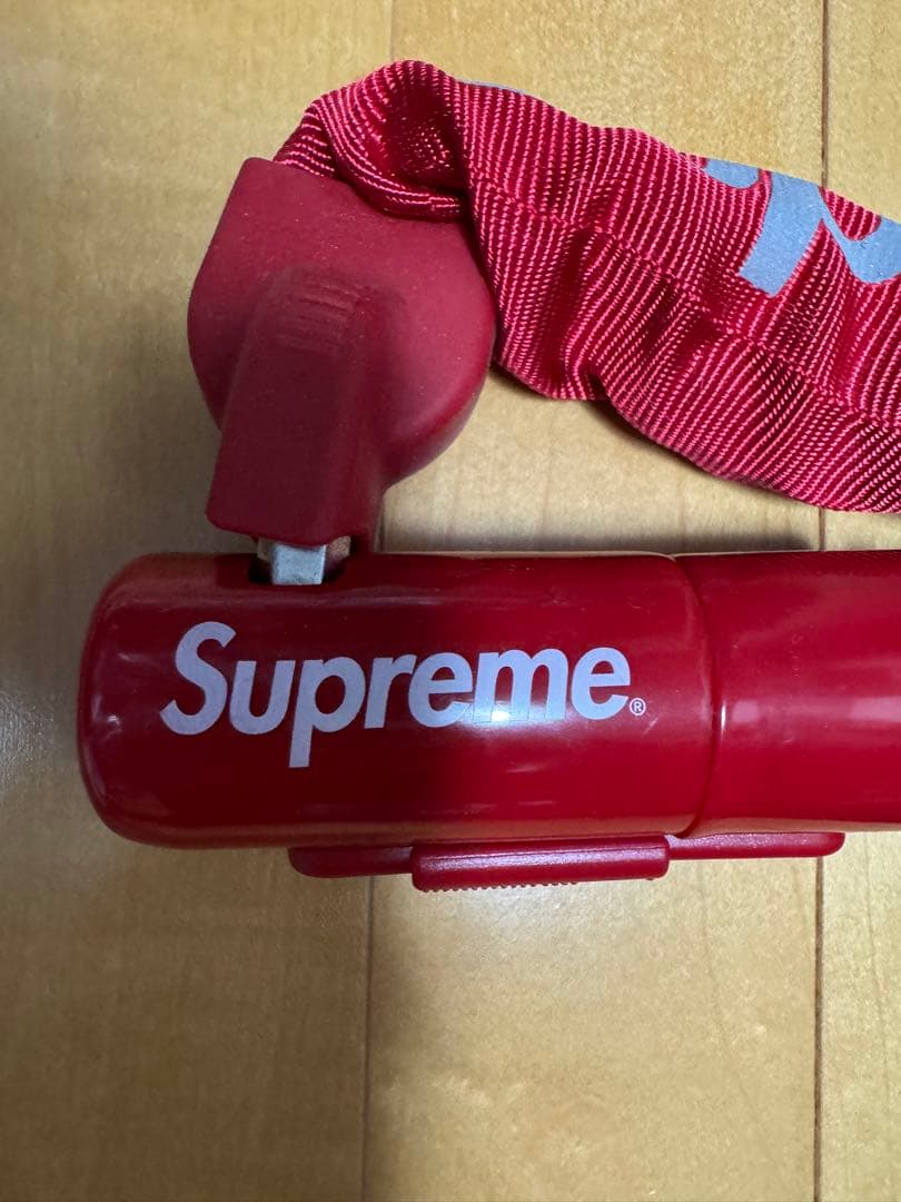 アクセサリー Supreme Kryptonite Integrated Chain Lock