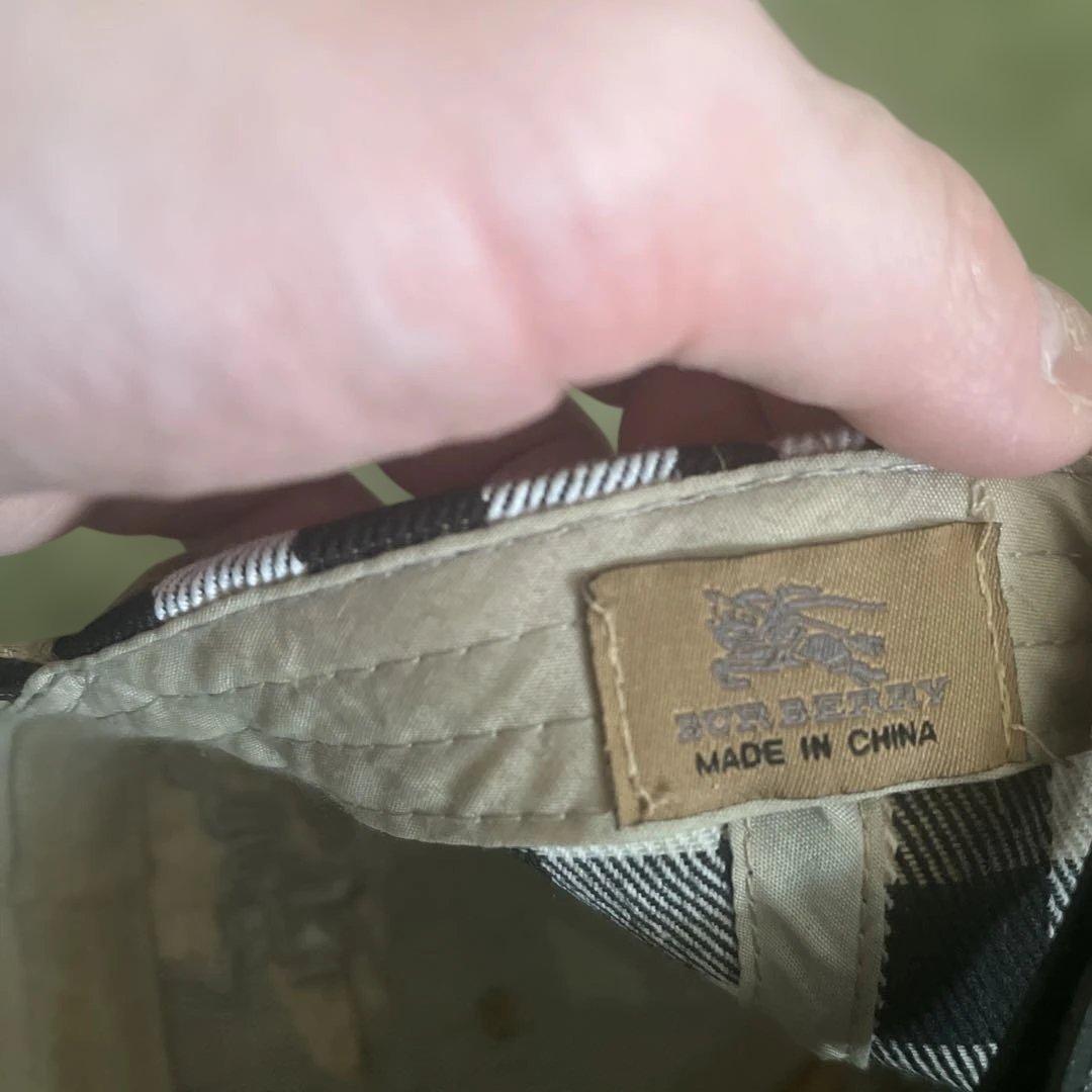 Burberry チェック柄キャップ