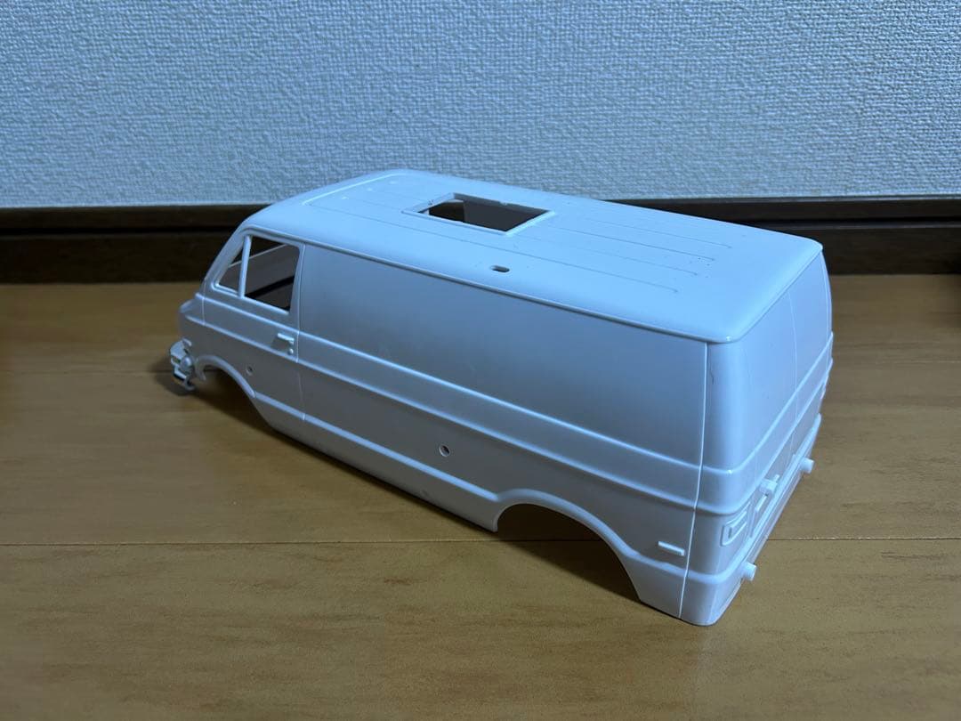 wr02 スポチュン　サーボ　ランチボックスボディ付き