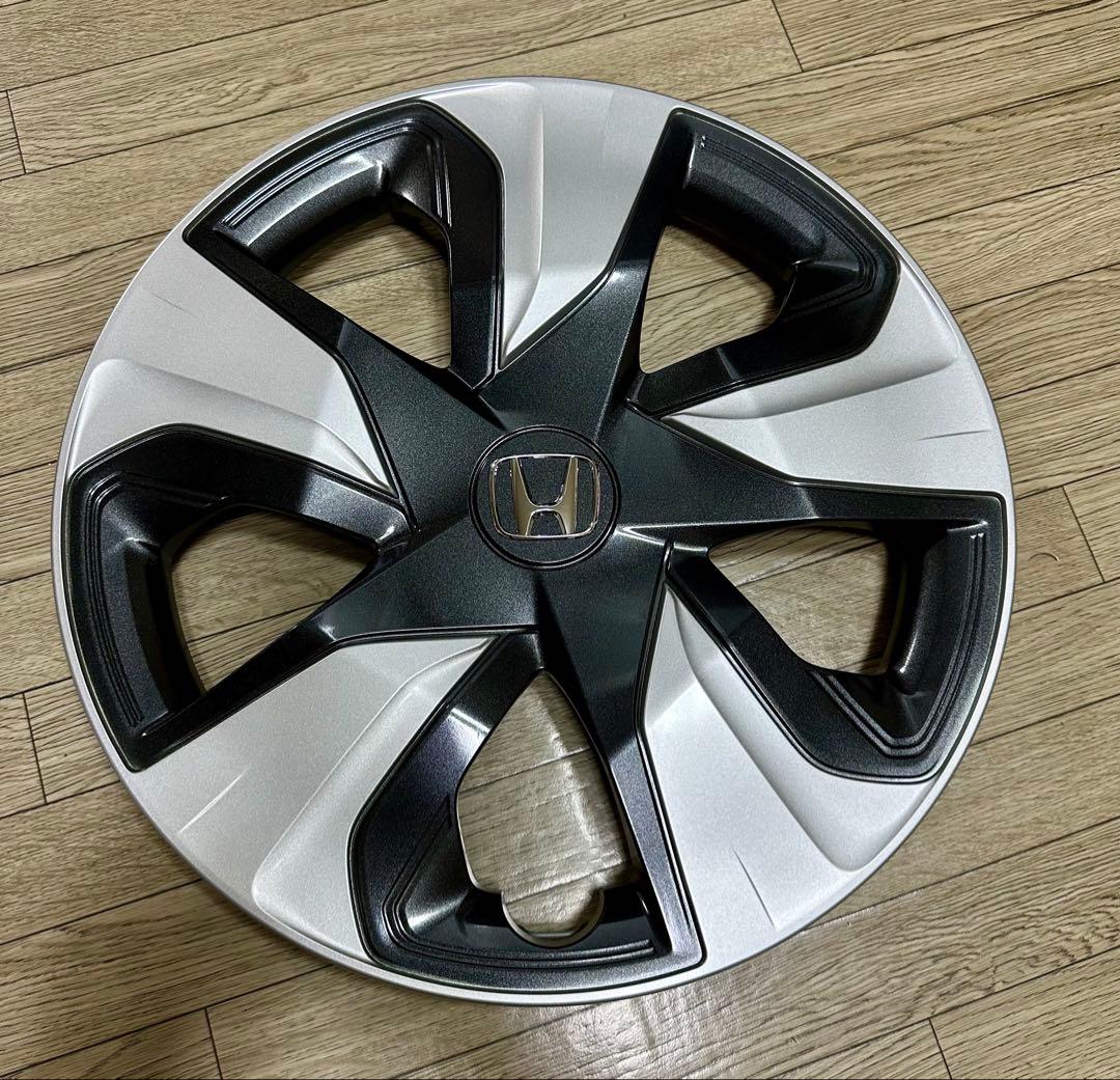 ホンダ フィット　15インチ ホイール キャップ　　4本セット