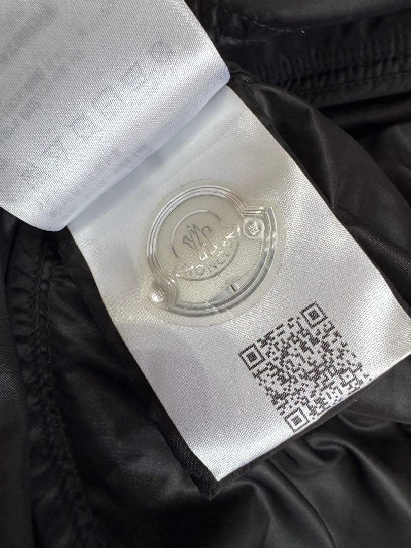 【MONCLER】大人もOK！BESSIE ブラック 14A
