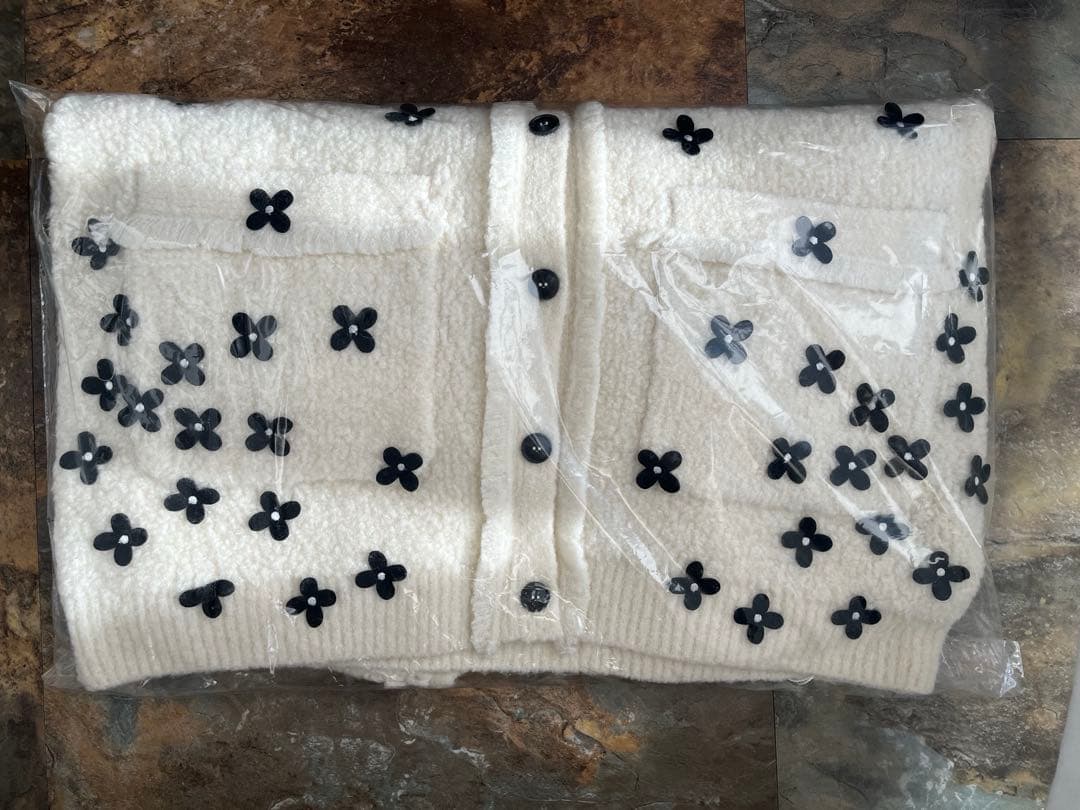 【完売品・美品】Gypsohila Blossom Cardigan