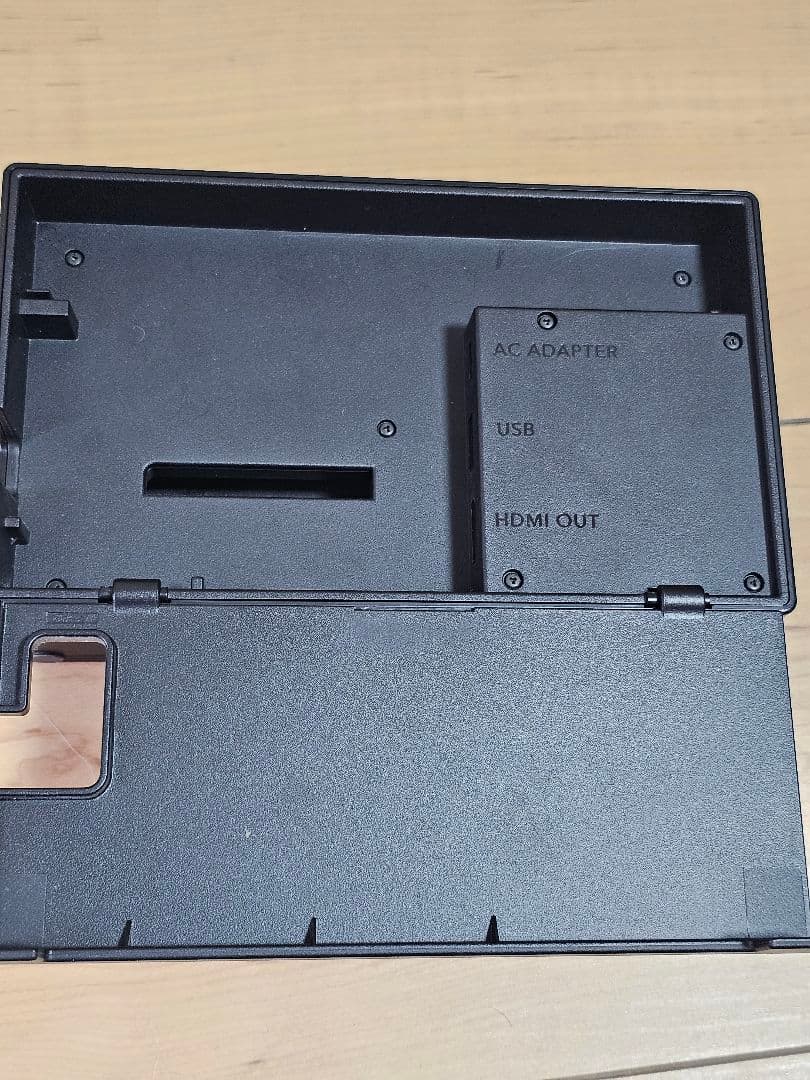 ​【豪華ソフト7本セット】Nintendo Switch 本体（液晶美品・箱なし