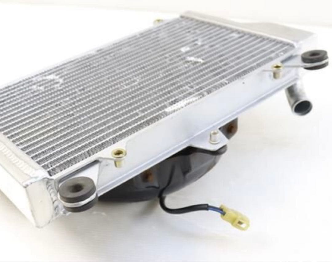 中古　GPZ900R 社外アルミラジエーター＋純正ファン付　実働外し