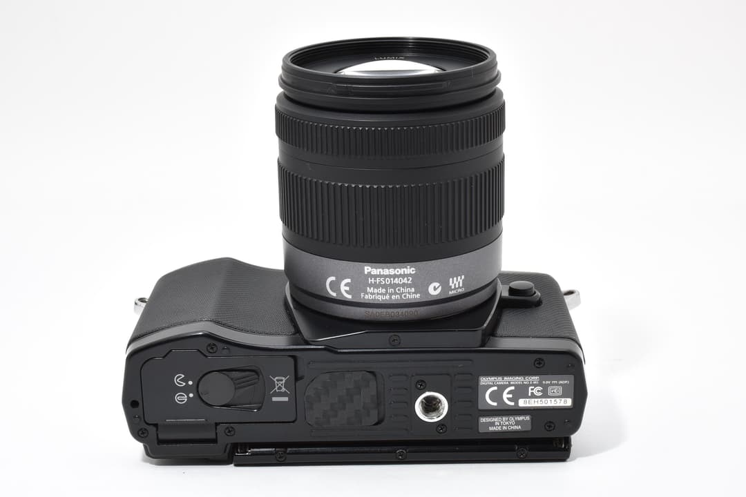 美品 使用率3％ OLYMPUS OM-D E-M5 レンズキット #9654