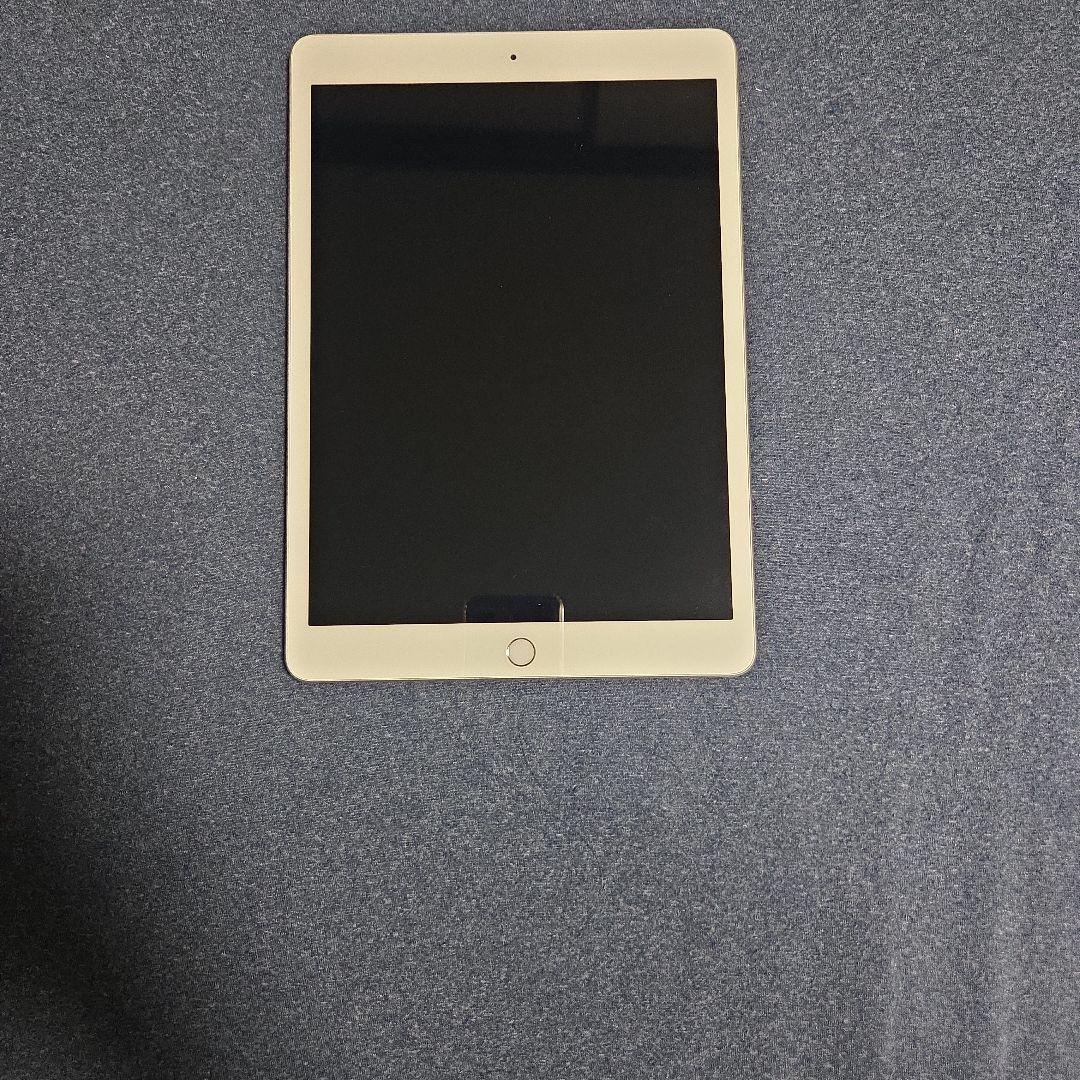 m*i様 iPad第7世代 WiFiモデル　32GB