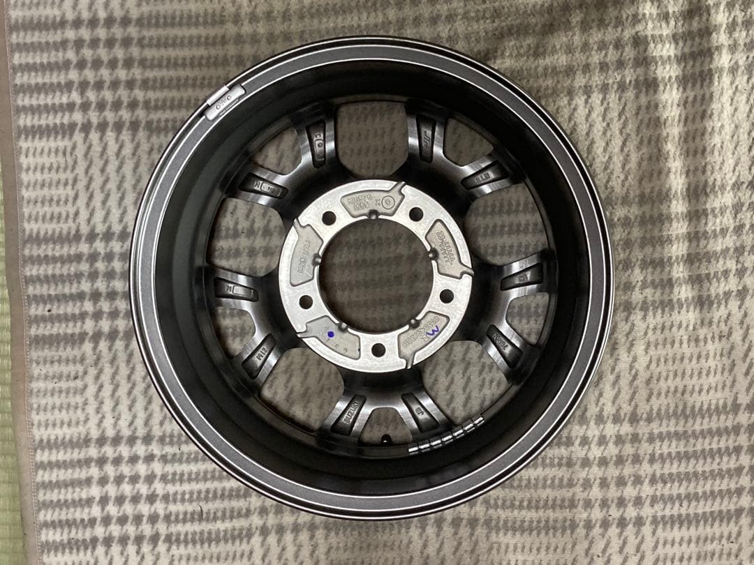 【送料込み】スズキ ジムニーシエラ 15インチ純正アルミホイール4本 新車外し
