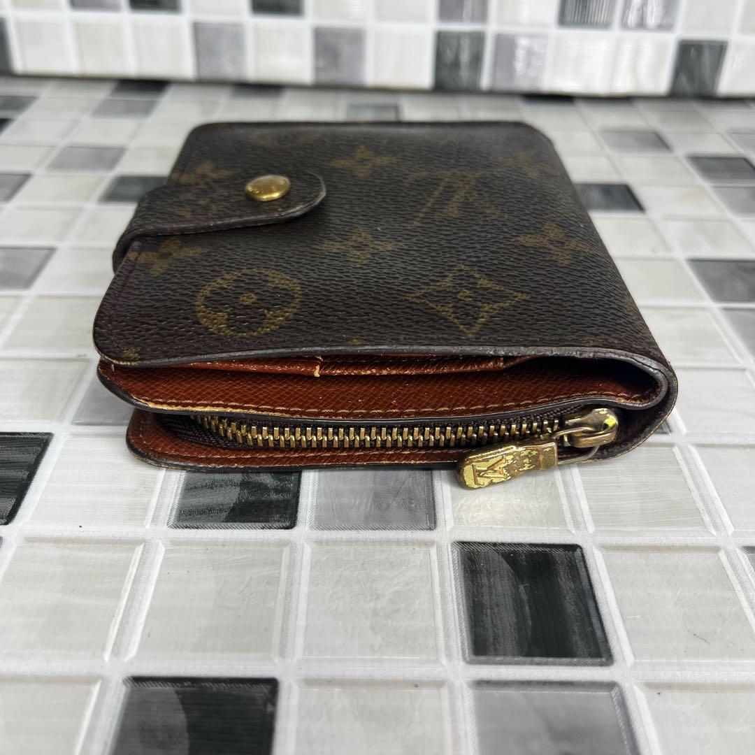 LOUIS VUITTON ルイヴィトン　モノグラム　二つ折り財布