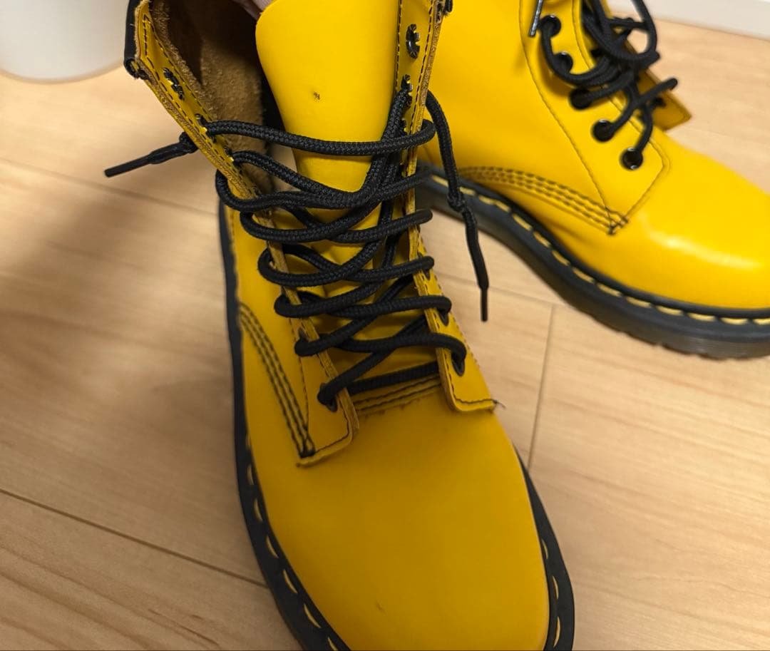 Dr. Martens イエロー　ブーツ