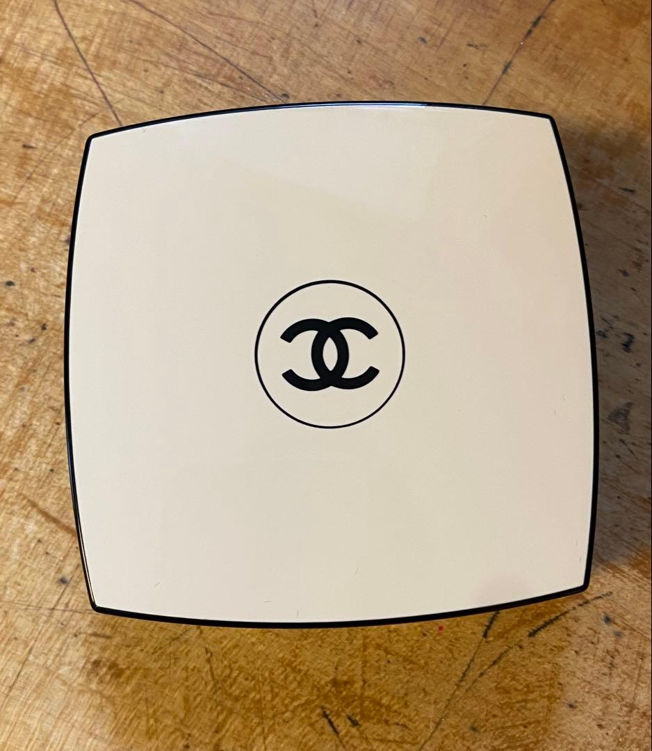 新品CHANEL LES BEIGES BR12 クッションファンデーション