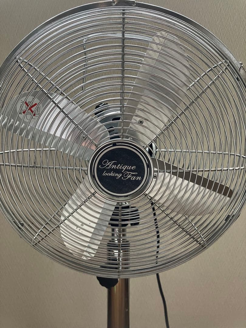 アンティーク風　扇風機　シルバー　　メタル　パール金属　インテリア