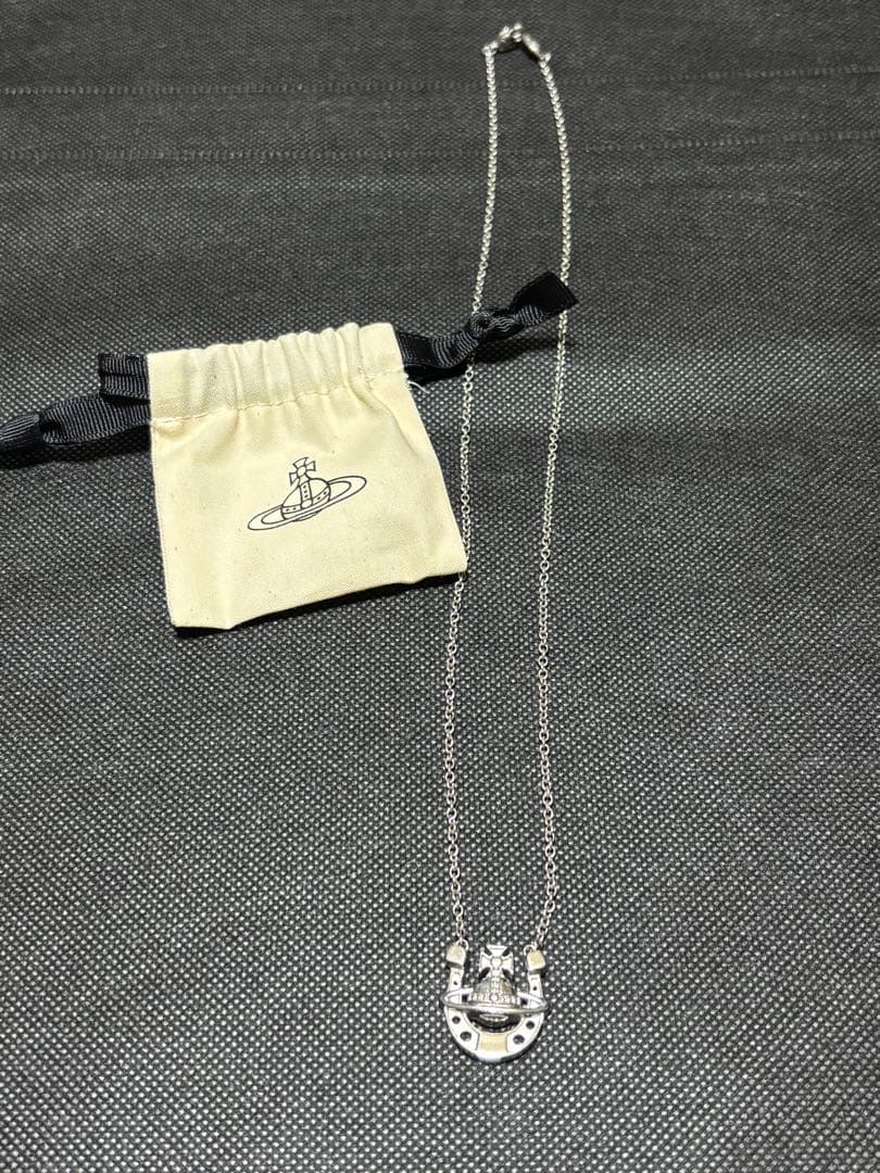 Vivienne Westwood ホースシュー型 ネックレス