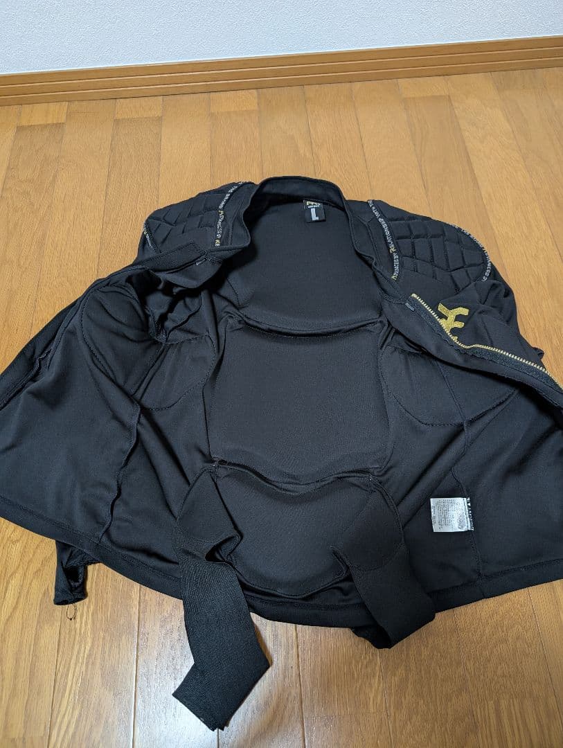 ARK　プロテクター　eb’s 尻　パッド　膝　パッド