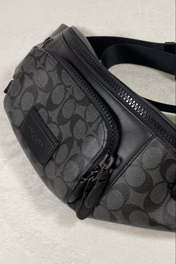 coach コーチ シグネチャー ボディバッグ レザー ブラック ～最終価格～