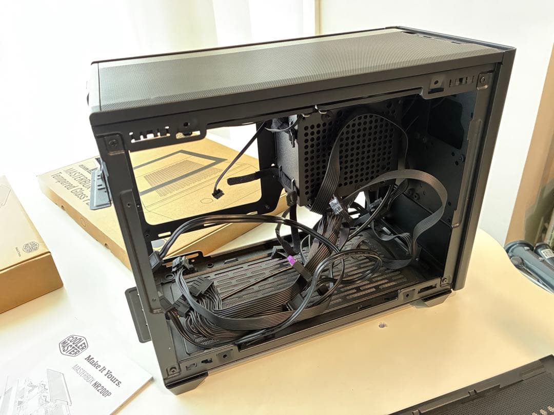 送料込 小さいPCケース NR200P + コルセア450w電源
