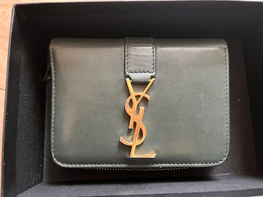 YSL サンローラン　グリーンレザー 二つ折り財布