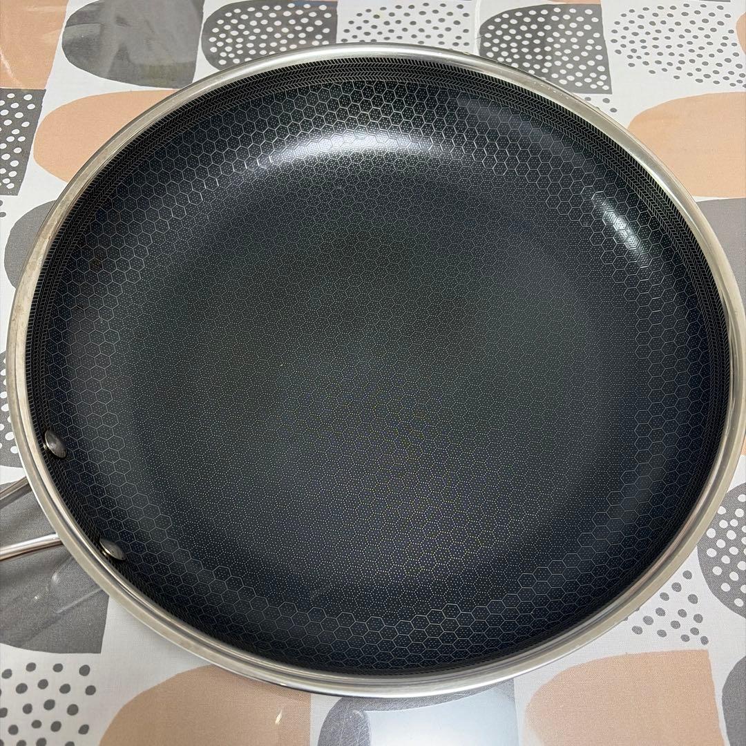 HexClad フライパン 30cm 蓋付き