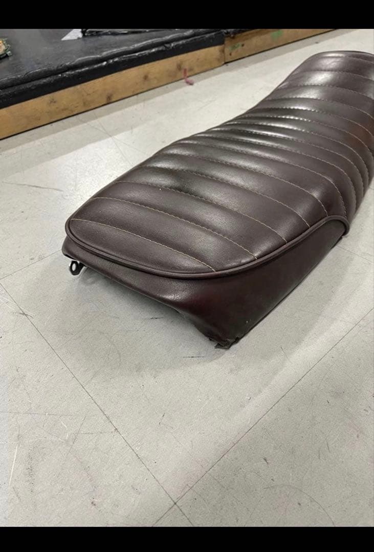 gb350s用カスタムシート カフェレーサー