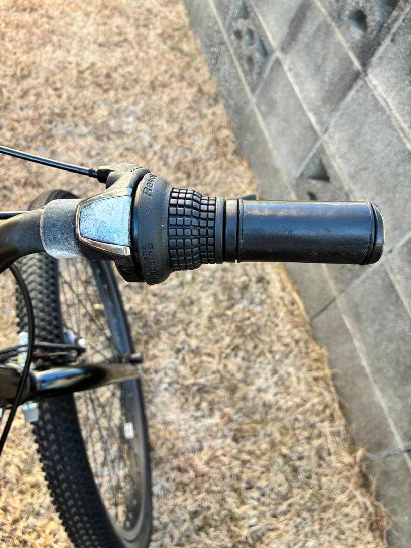 ジュニア自転車　26インチ　マウンテンバイク（ヘルメット付き）