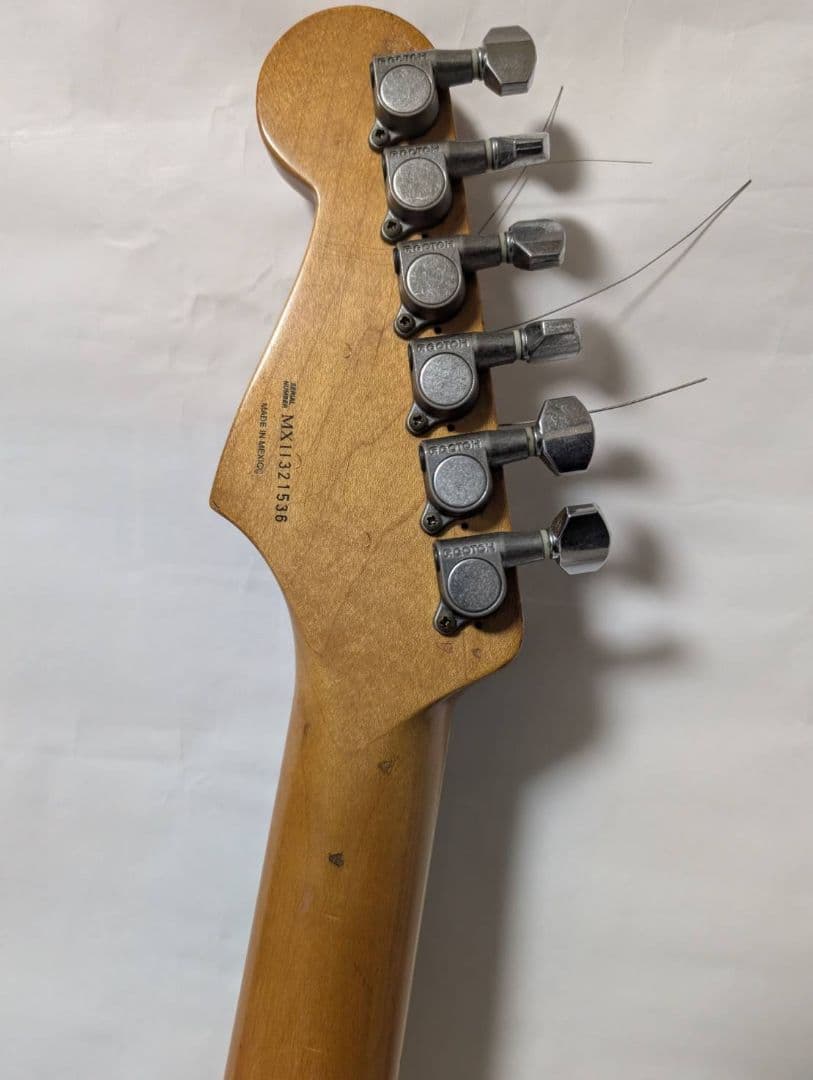 つ*ま様 Fender  Cobain Road Worn Jaguar