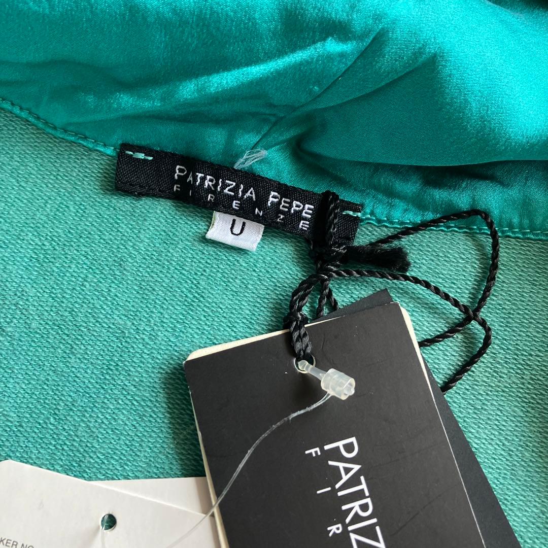 ulala ♡PATRIZIA PEPE フードパーカー　トレーナー