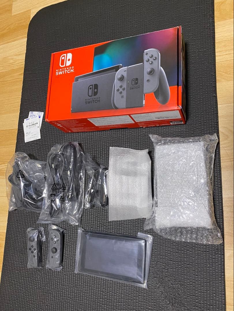 【美品】ニンテンドー　スイッチ　本体