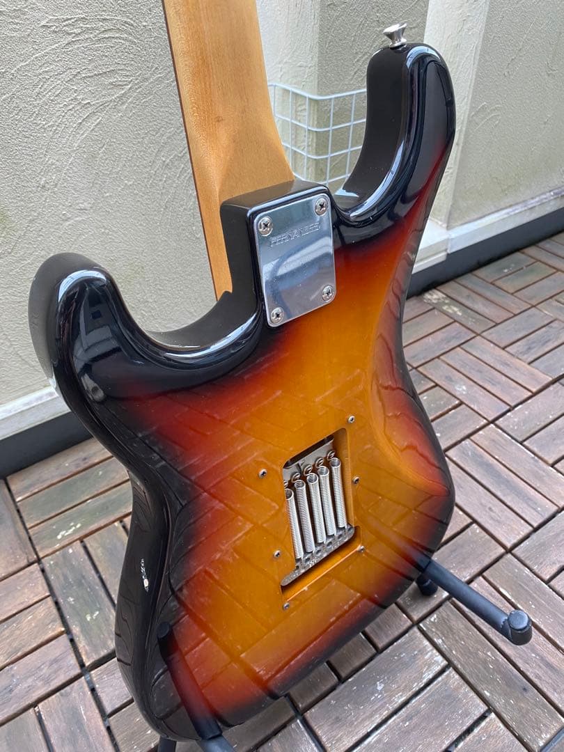 ギター FERNANDES The Revival, R S T Series.