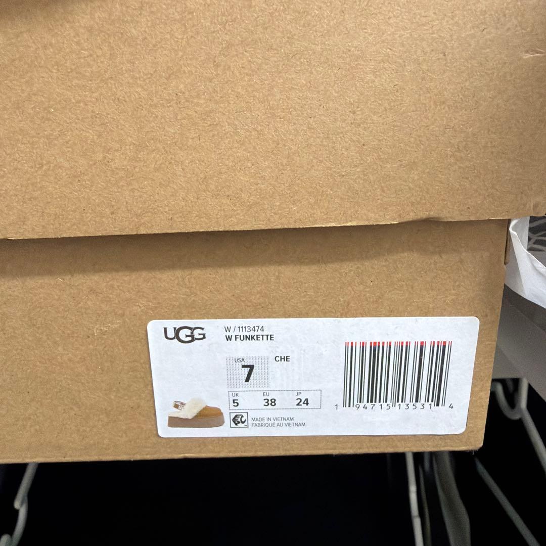 UGG W Funkette チェスナット 7 新品未使用