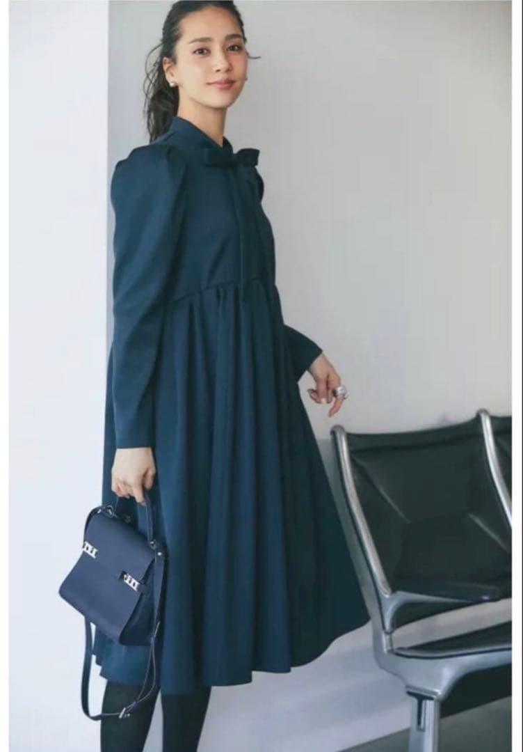 【美品】seventen ボウタイミディワンピース(ネイビー)
