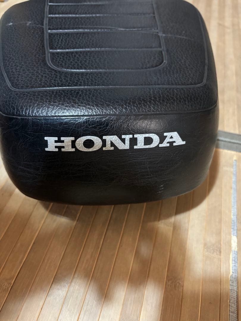 HONDA CB400four nc36 97- 純正シート