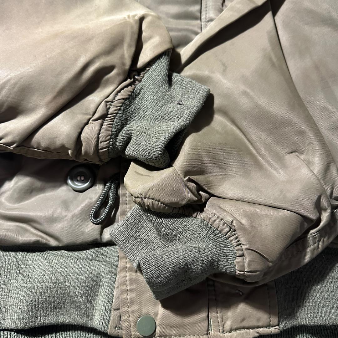 ひ*ろ様 アメリカ軍 N2B 民間品 N-2B フライトジャケット セージグリー