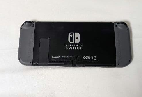 Nintendo Switch 本体とドック 純正パーツ