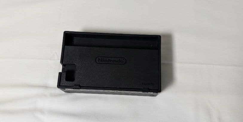 Nintendo Switch 本体とドック 純正パーツ
