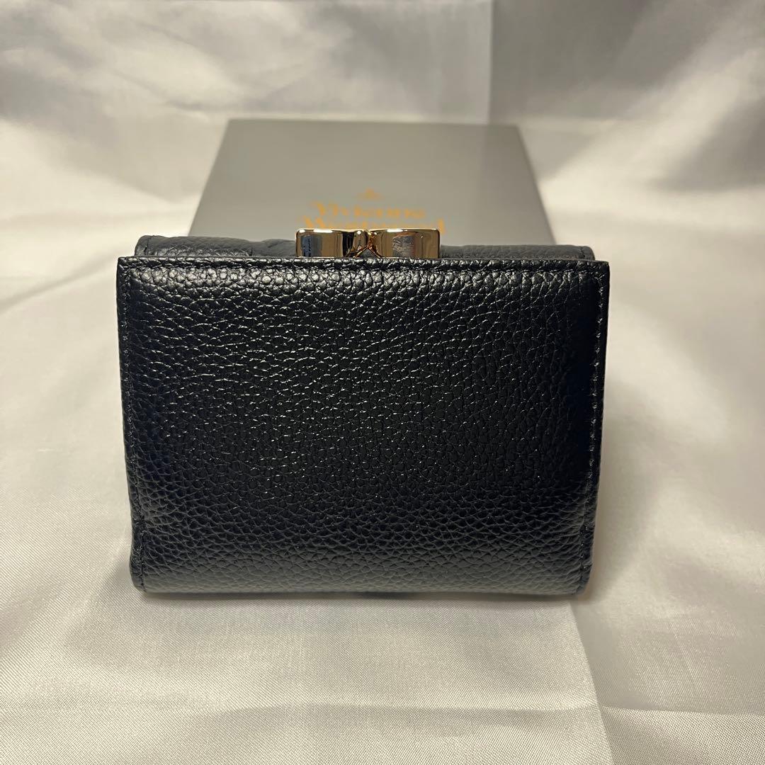新品 Vivienne Westwood 黒 BIGロゴ 三つ折り財布 大人気