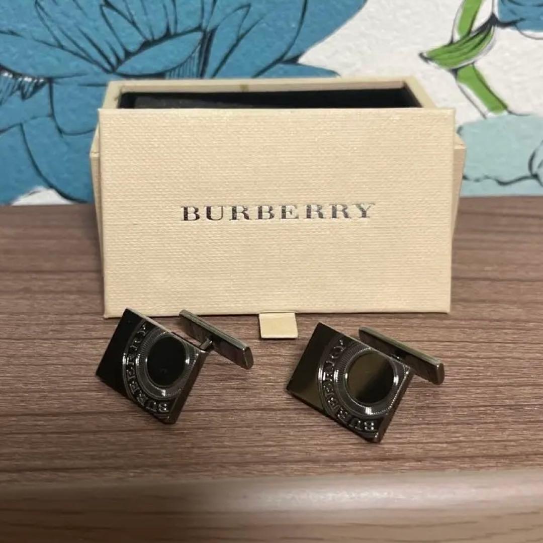 ☆未使用⭐︎BURBERRY シルバー スクエア型 カフリンクス