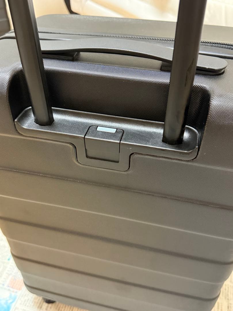 無印良品　バーを自由に調節できる　ハードキャリーケース（３６Ｌ）黒
