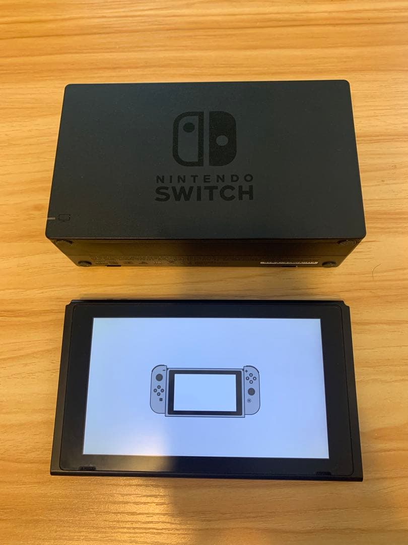 Nintendo Switch コントローラーなし　2018年製　任天堂