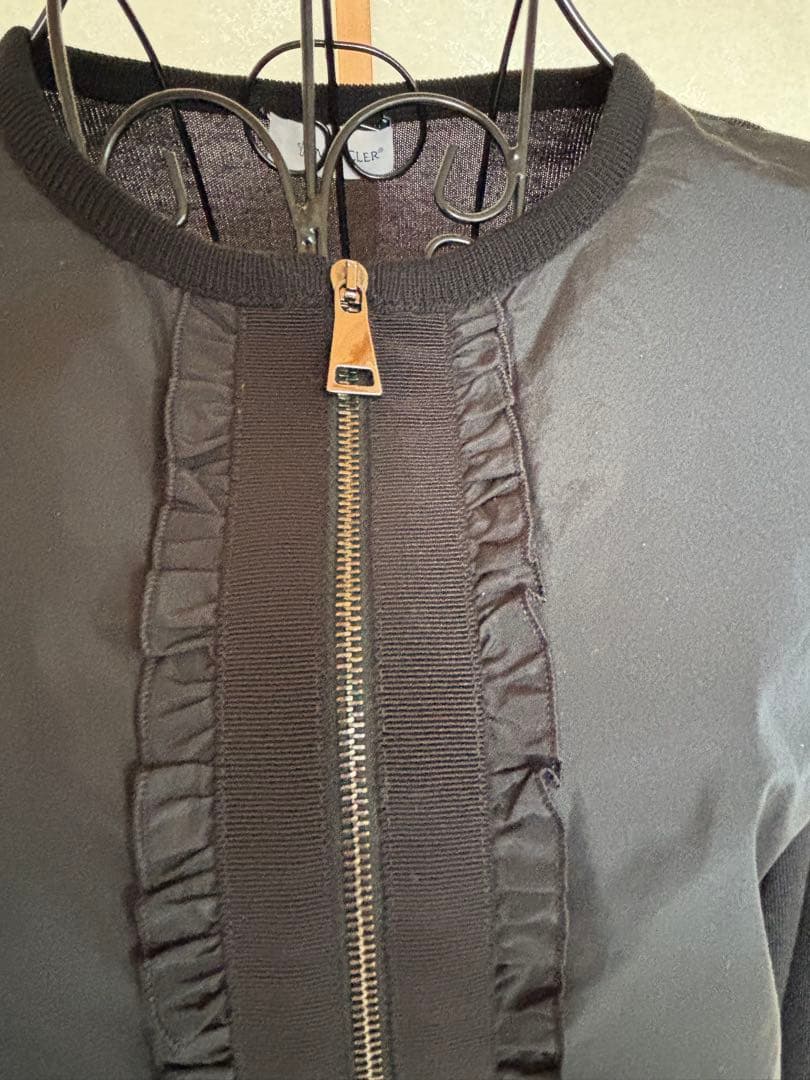 MONCLER;ブラック ジップアップカーディガン 長袖　サイズ「Ｓ」未使用品