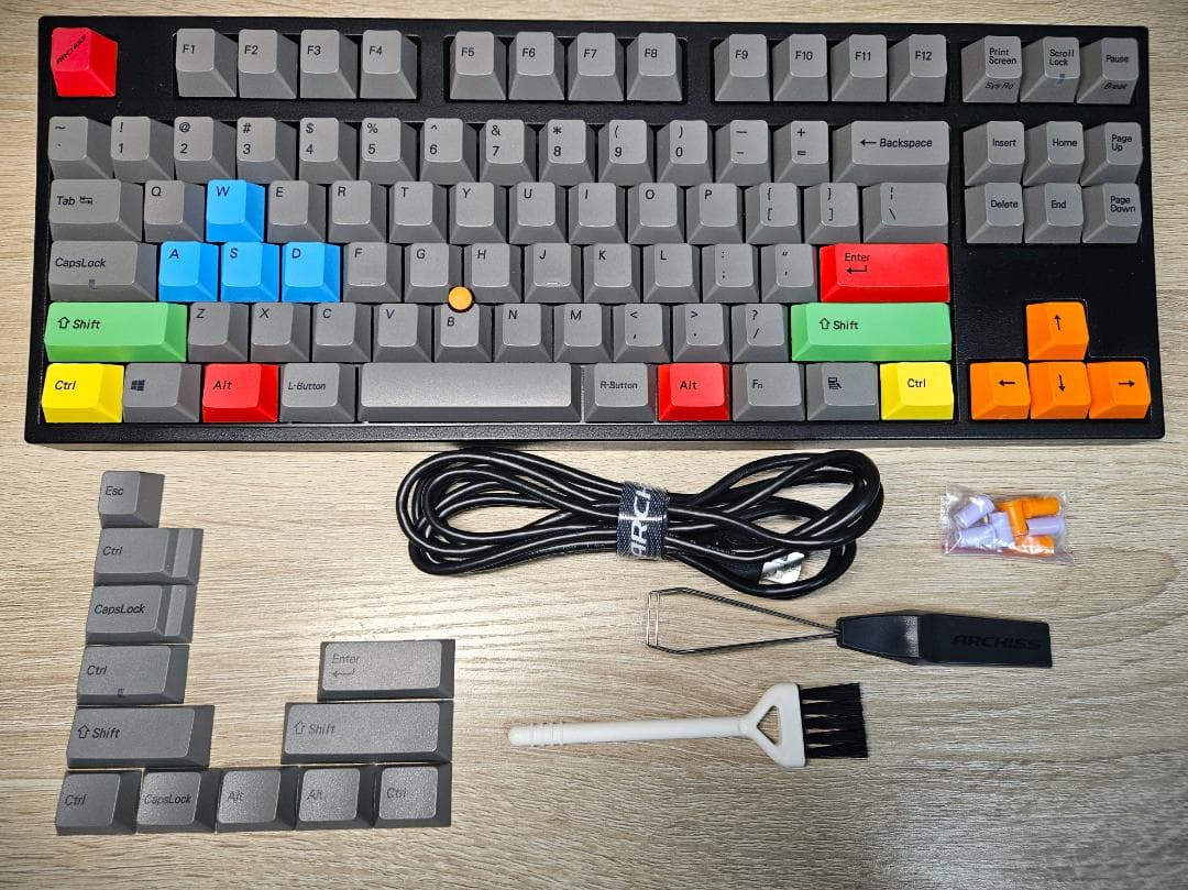 【値下げ】美品｜Archiss Quattro TKL｜青軸｜カスタムカラーキー