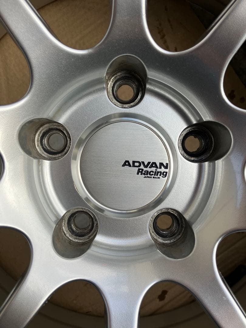ADAVN Racing 18インチ