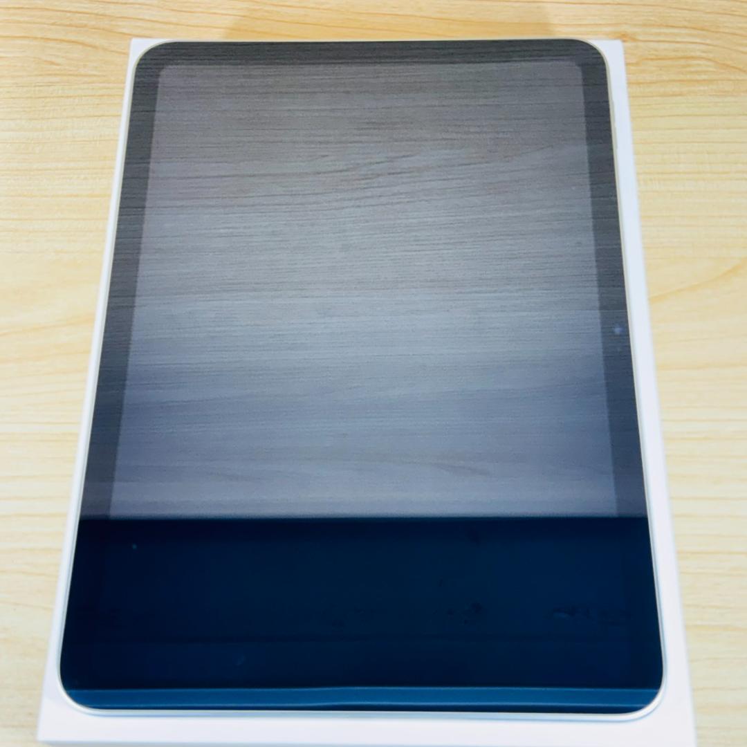 P16 未使用に近い iPad 第11世代 A16 128GB おまけ付き