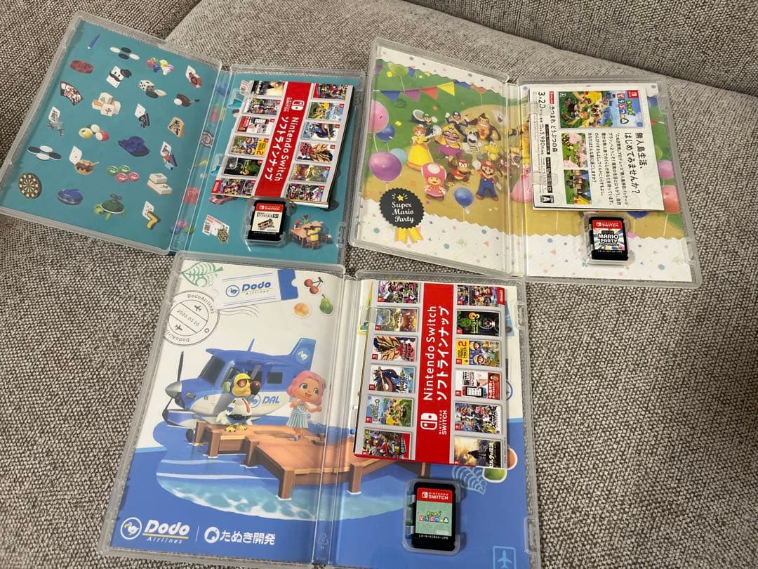 【匿名配送】【美品】Switch 本体＋Joy-Con+カセット3本+ケース