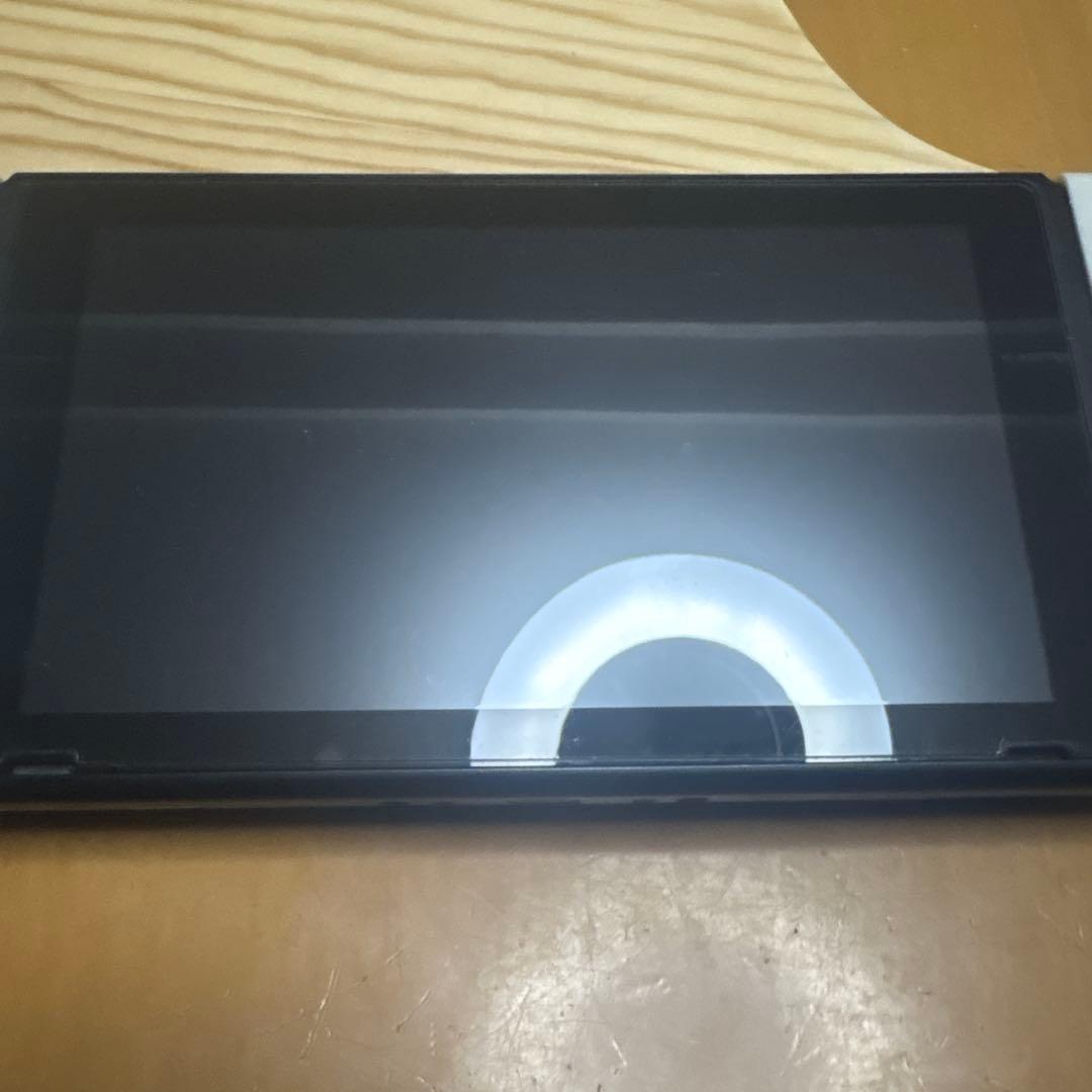 中古Nintendo Switch 本体 ドッグ アダプタ　コントローラーなど