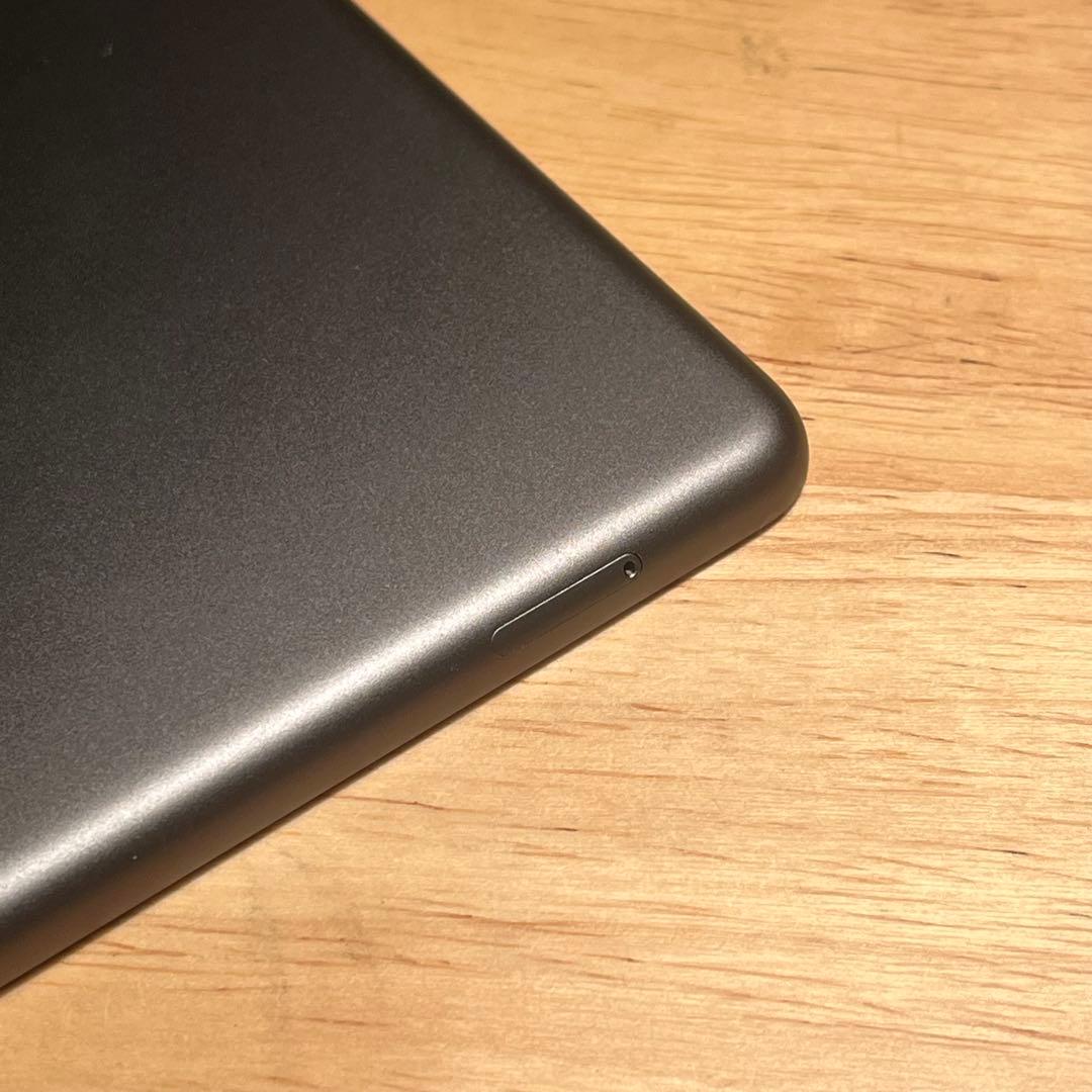 Apple iPad 第7世代Wi-Fi+Cellula 32GB SIMフリー