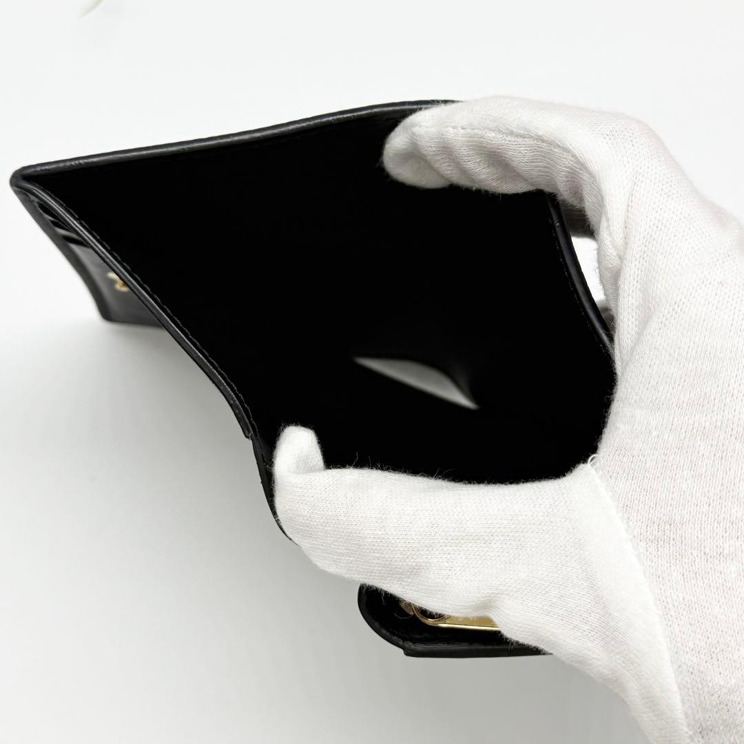 極美品23年AW限定✨ルイヴィトン マヒナ クレア 二つ折り財布 ノワール 黒