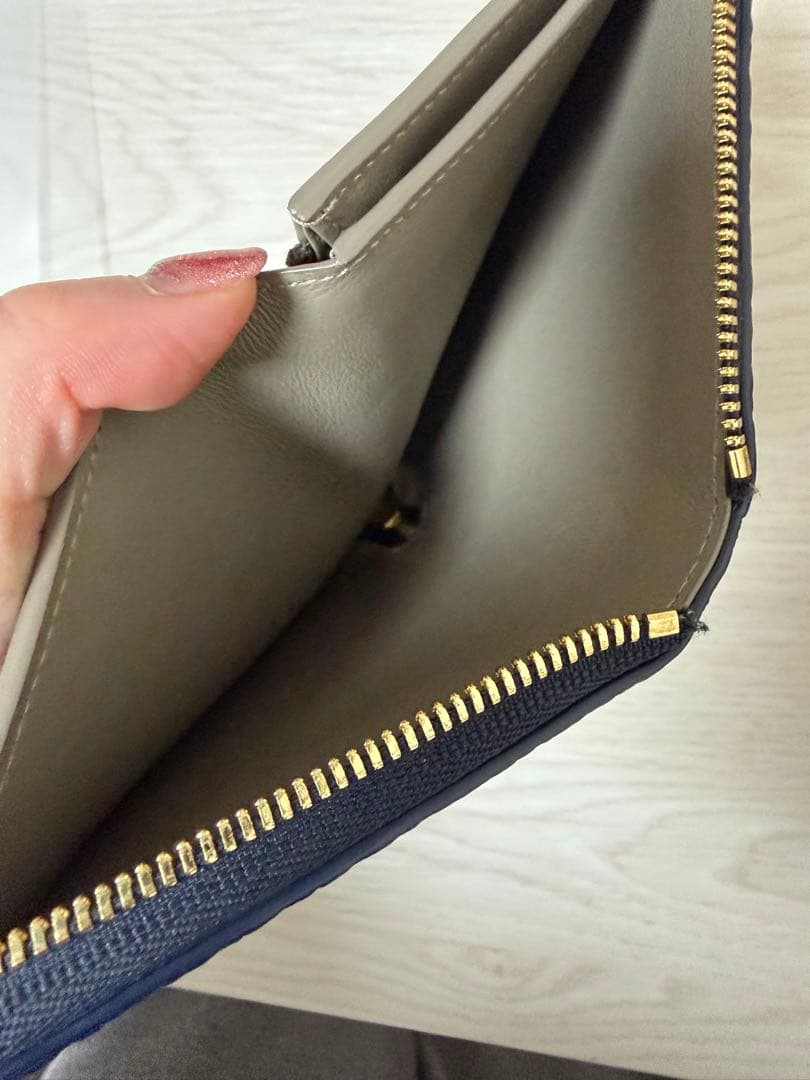 ネイビー　ボナベンチュラ　財布　折り財布