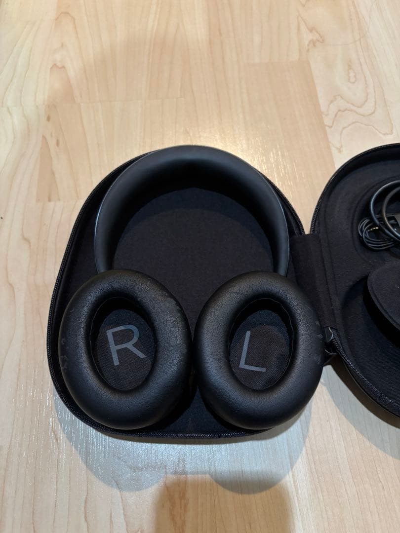 Bose Noise Cancelling Headphones 700ボーズ