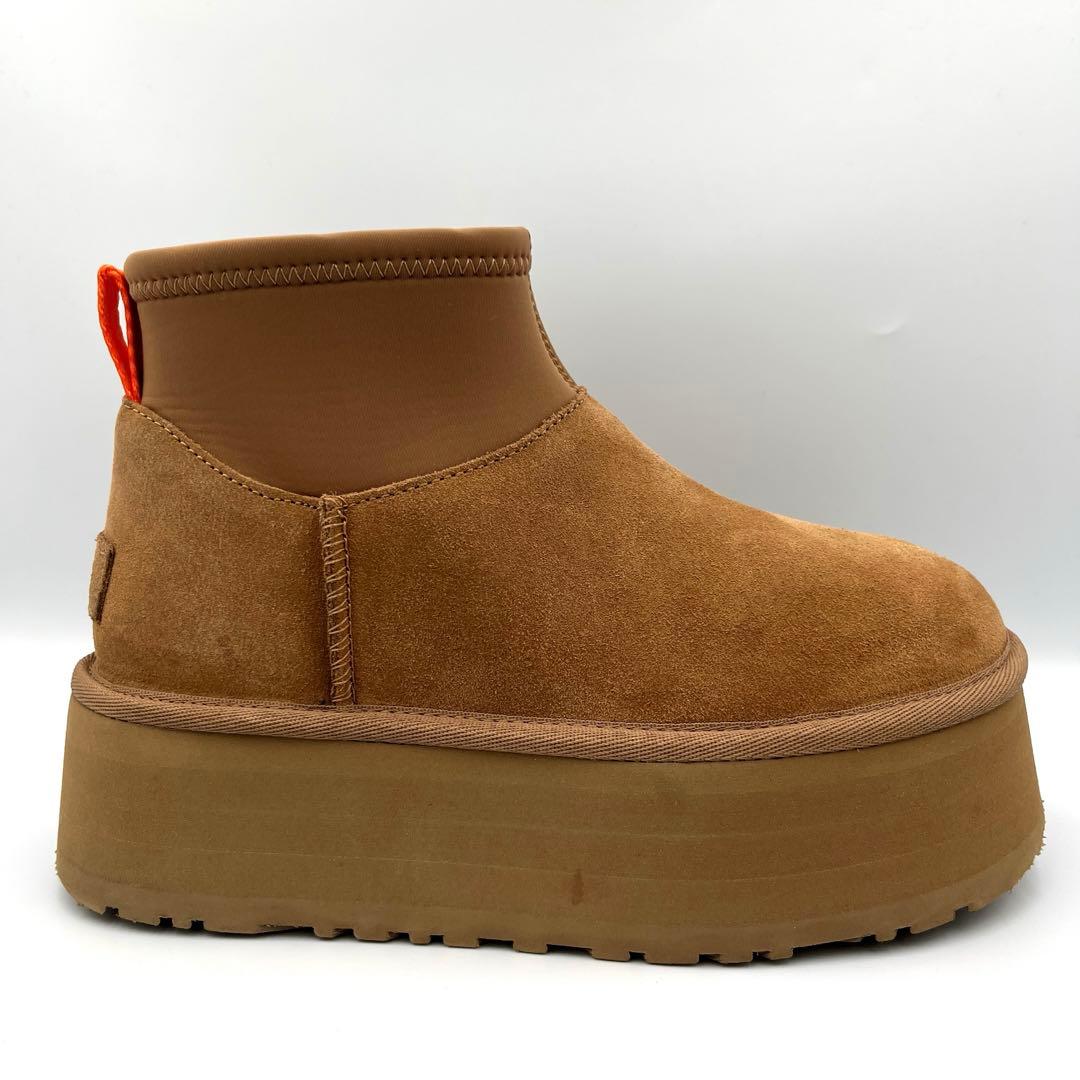 【美品】UGG W CLASSIC MINI DIPPER 厚底ブーツ